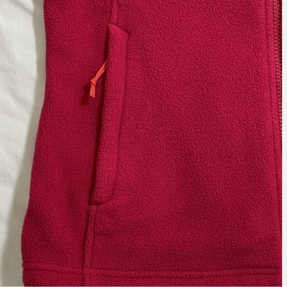 The North Face Raspberry Full-Zip Jacket - Picture 3 of 6